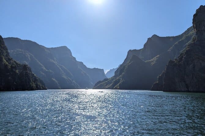 科马尼湖游船之旅（2026）：您需要了解的一切 